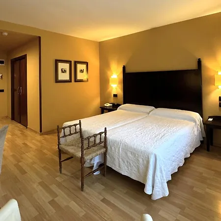 Otel Cotiella Campo (Huesca)
