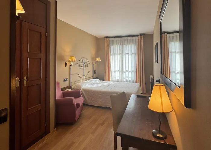 Hotel Cotiella 3*
