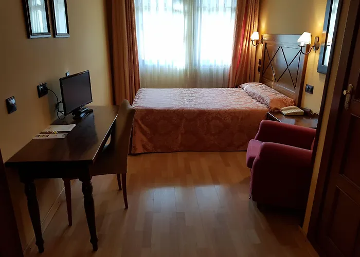 Otel Cotiella Campo (Huesca)